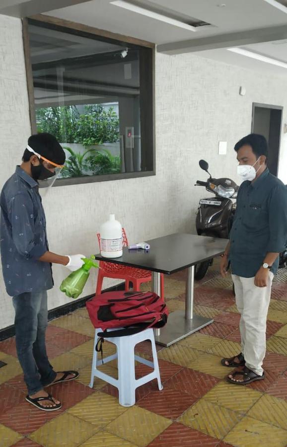 Our Nest Banjara Hotel Hyderabad Bagian luar foto