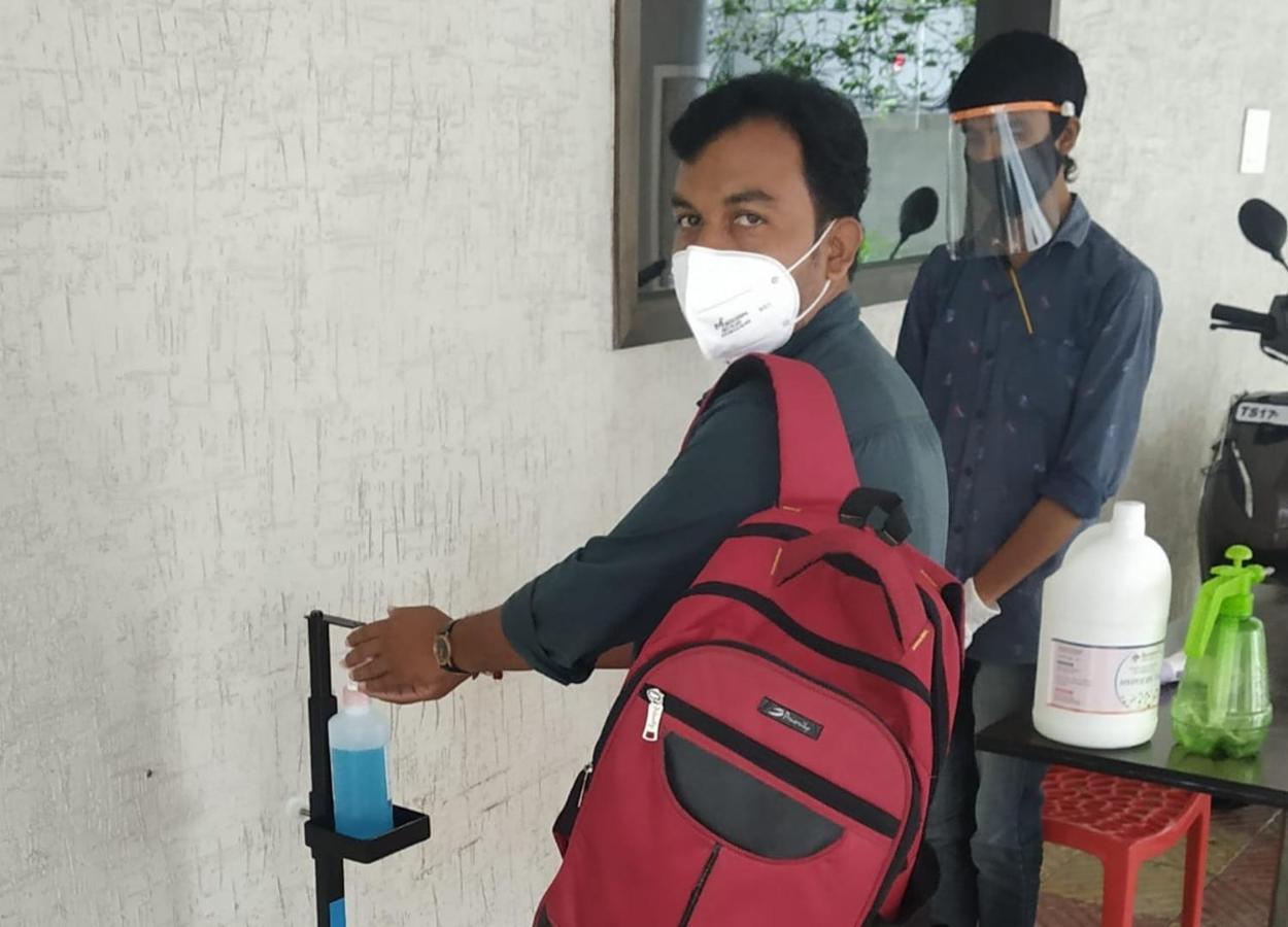 Our Nest Banjara Hotel Hyderabad Bagian luar foto
