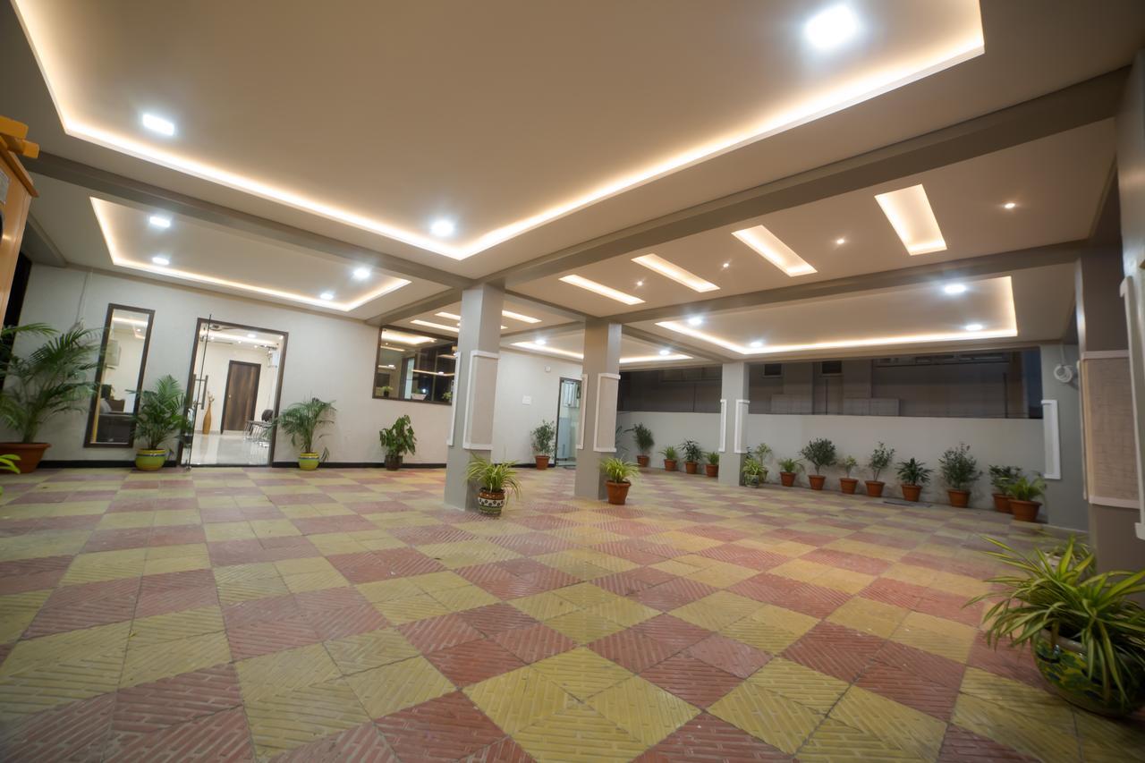 Our Nest Banjara Hotel Hyderabad Bagian luar foto